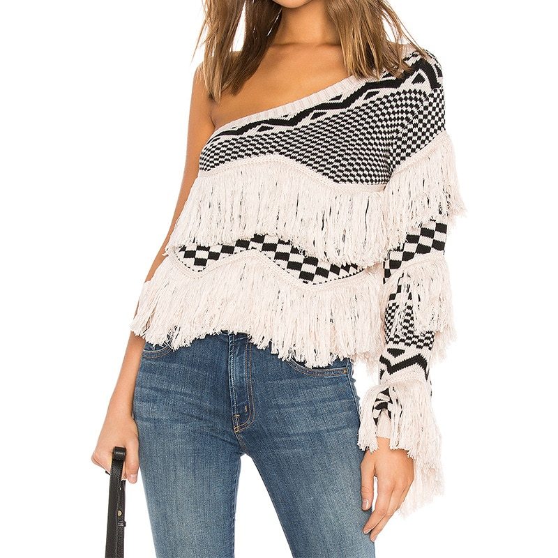 Oblique shoulder stitching fringed sweater