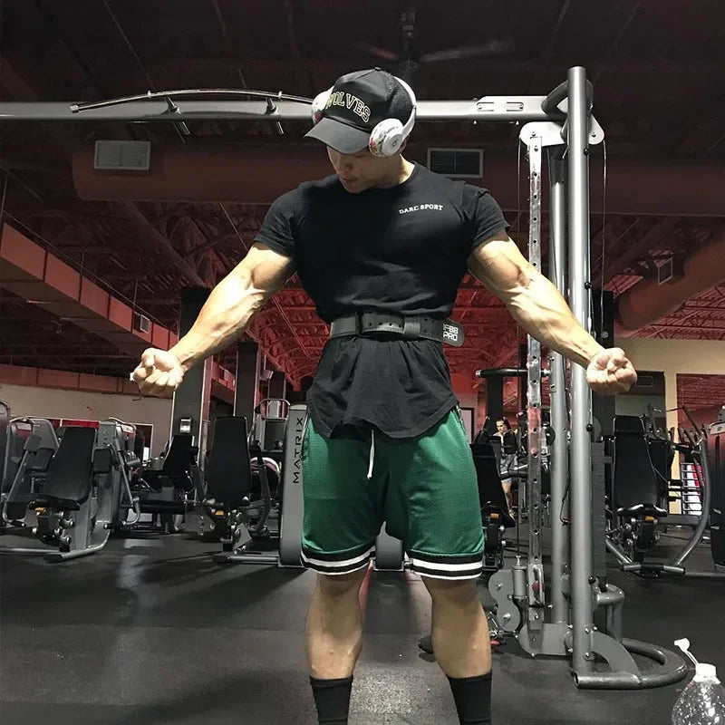 2025 New Knee Length Basketball Shorts Men Striped Loose Running Sport Gym Mesh Breathable Fitness Training Workout Bottom Male