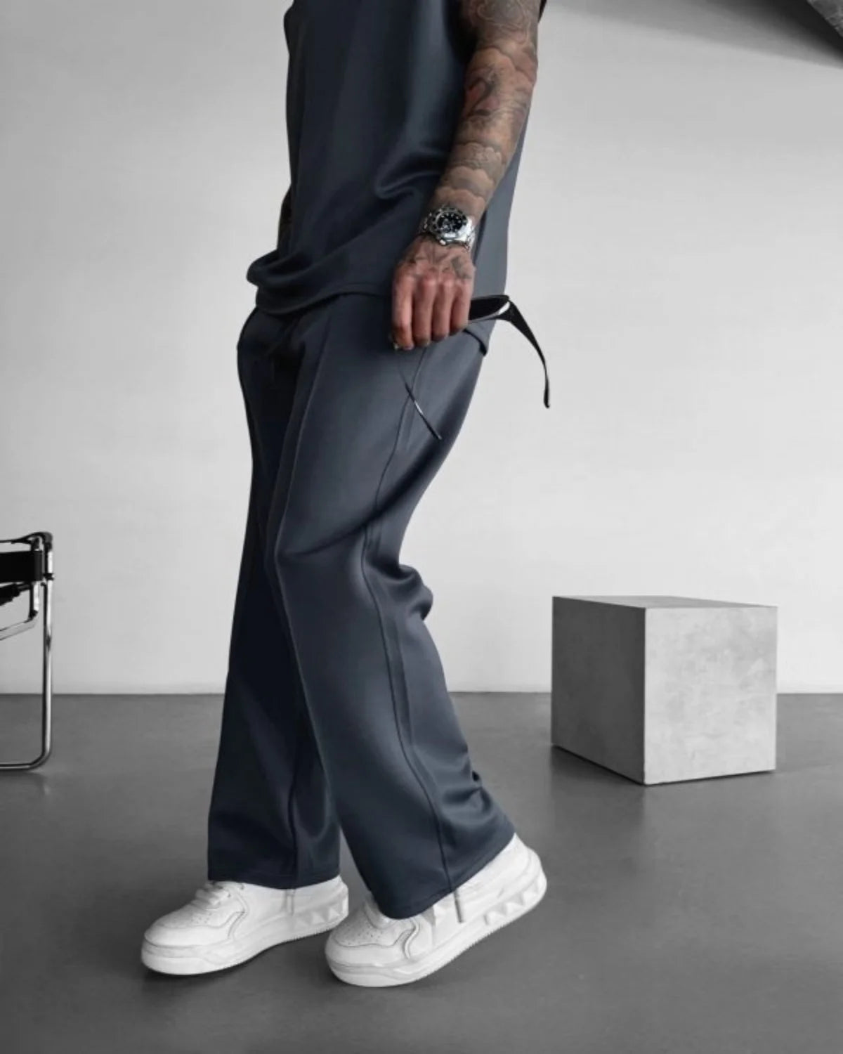 2025 Spring and summer men's new four seasons loose straight tube sports casual pants comfortable suit pants drawstring waistban