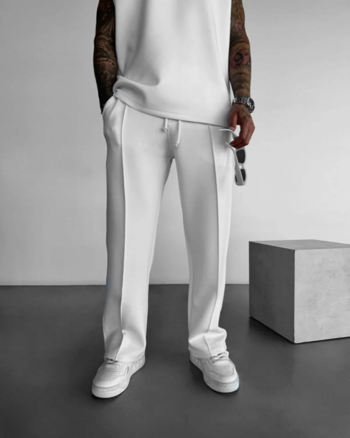 2025 Spring and summer men's new four seasons loose straight tube sports casual pants comfortable suit pants drawstring waistban