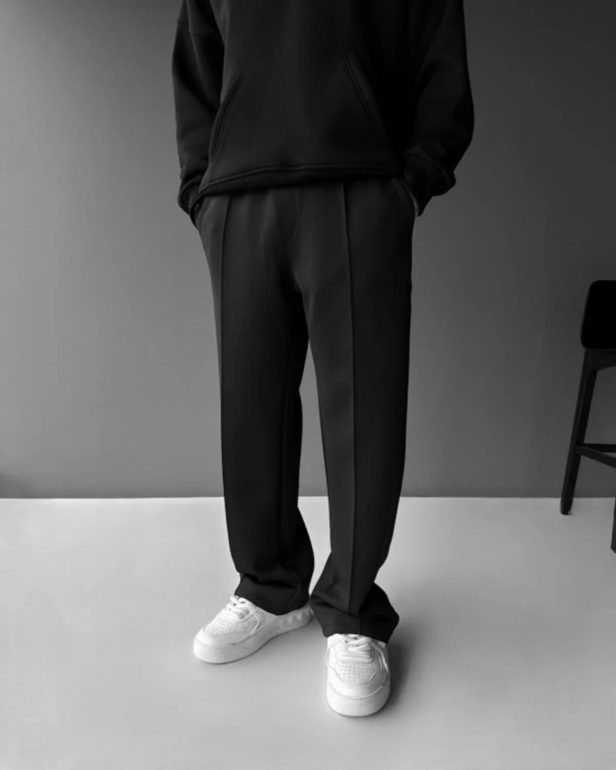 2025 Spring and summer men's new four seasons loose straight tube sports casual pants comfortable suit pants drawstring waistban