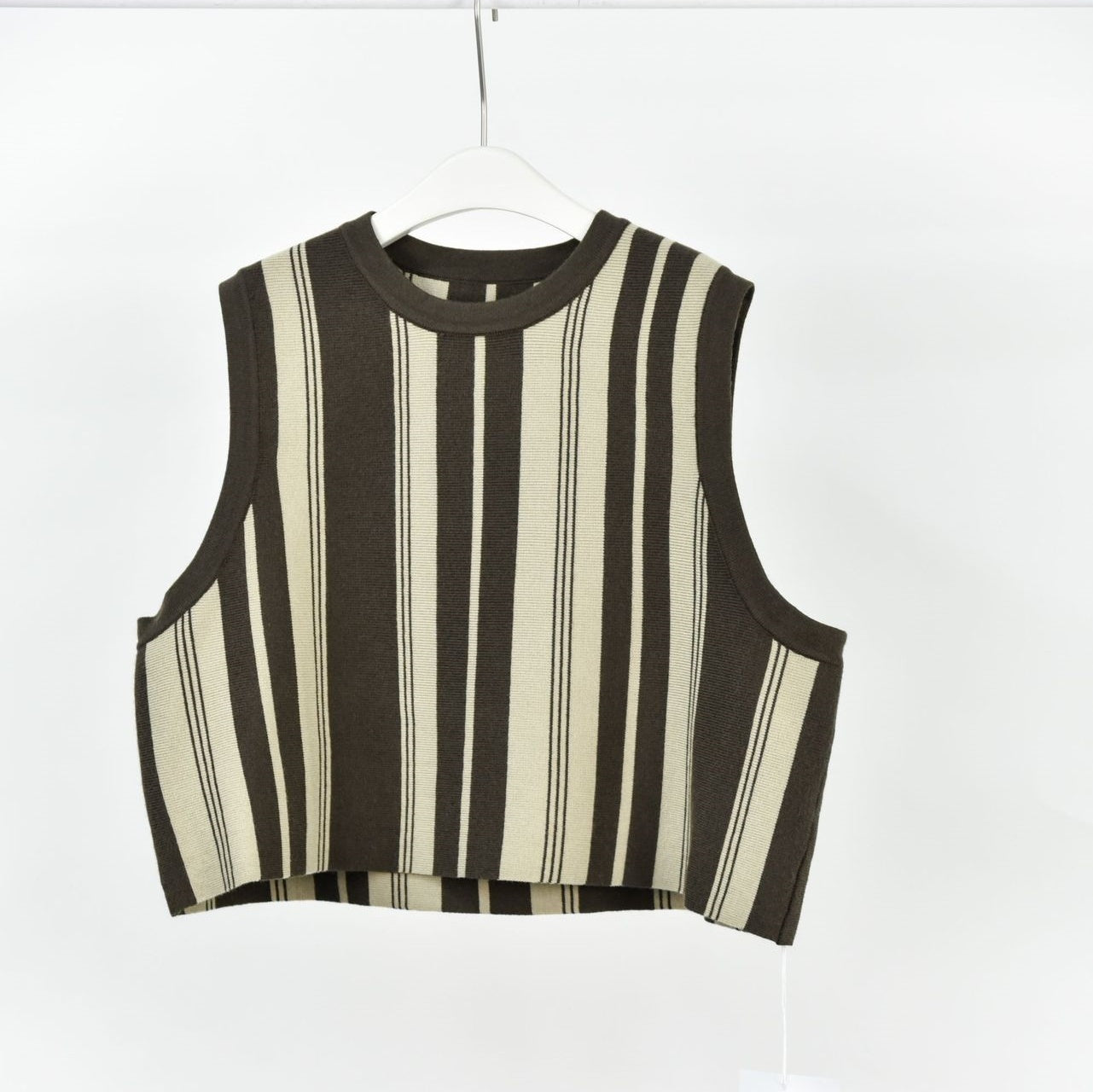 Women's Stitching Contrast Color Vertical Stripes Round Neck Knitted Vest