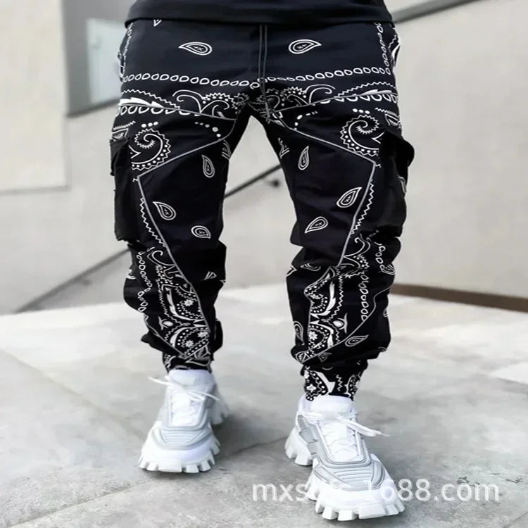 New Men's Cargo Pants Trend Printed Loose Hip Hop Fashion Street Wear Big Pocket Overalls Men Bright Color Four Seasons Trousers