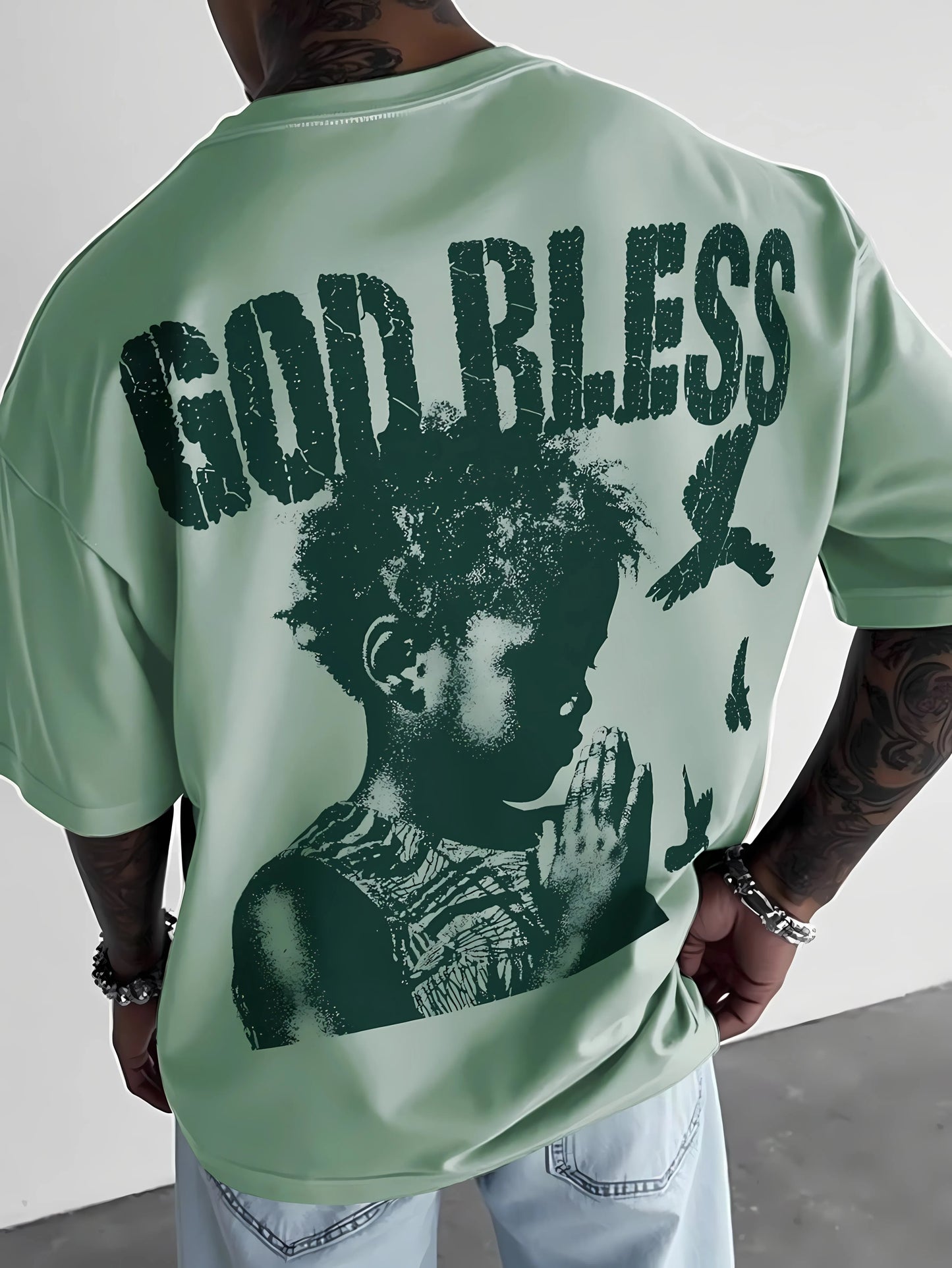 The new men's T-shirt for the summer of 2025 features a casual fashionable comfortable and breathable 3D letter pattern print
