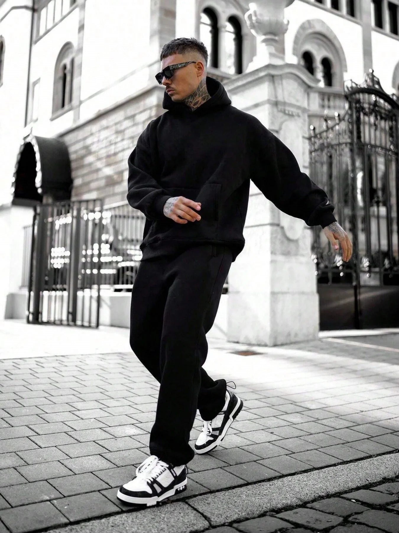 Men's fall/winter hoodie set! Thick fleece fabric, warm and breathable. Hood protects head from wind. Relaxed fit for mobility,