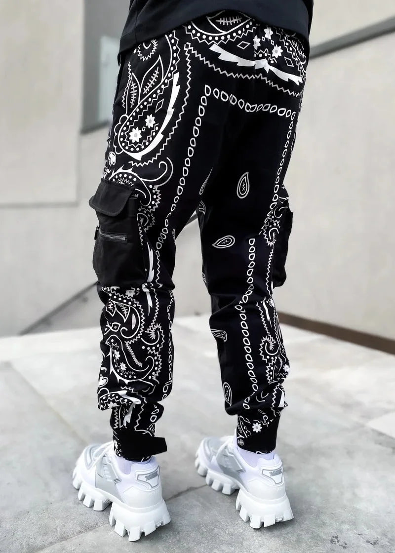 New Men's Cargo Pants Trend Printed Loose Hip Hop Fashion Street Wear Big Pocket Overalls Men Bright Color Four Seasons Trousers