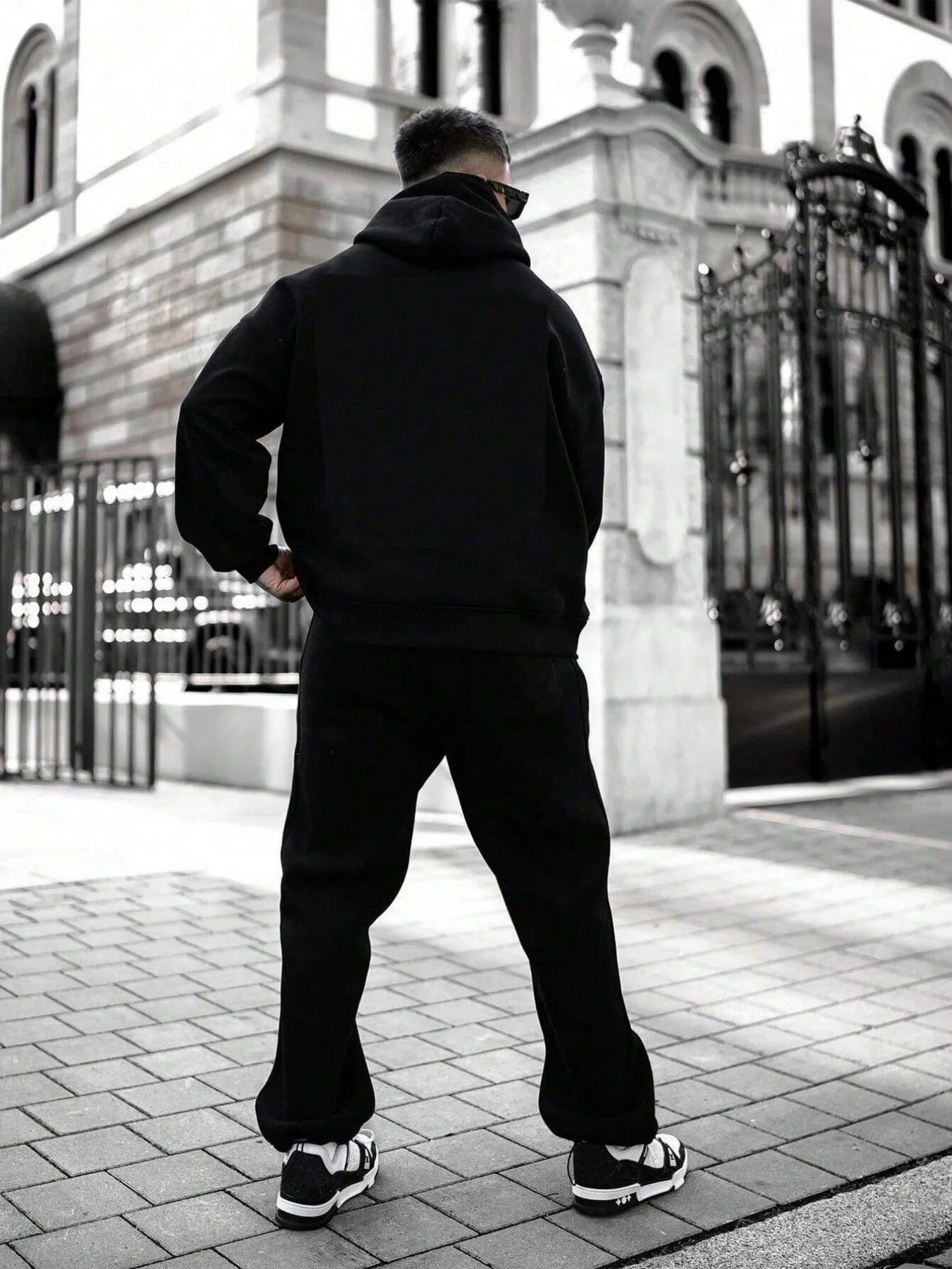 Men's fall/winter hoodie set! Thick fleece fabric, warm and breathable. Hood protects head from wind. Relaxed fit for mobility,