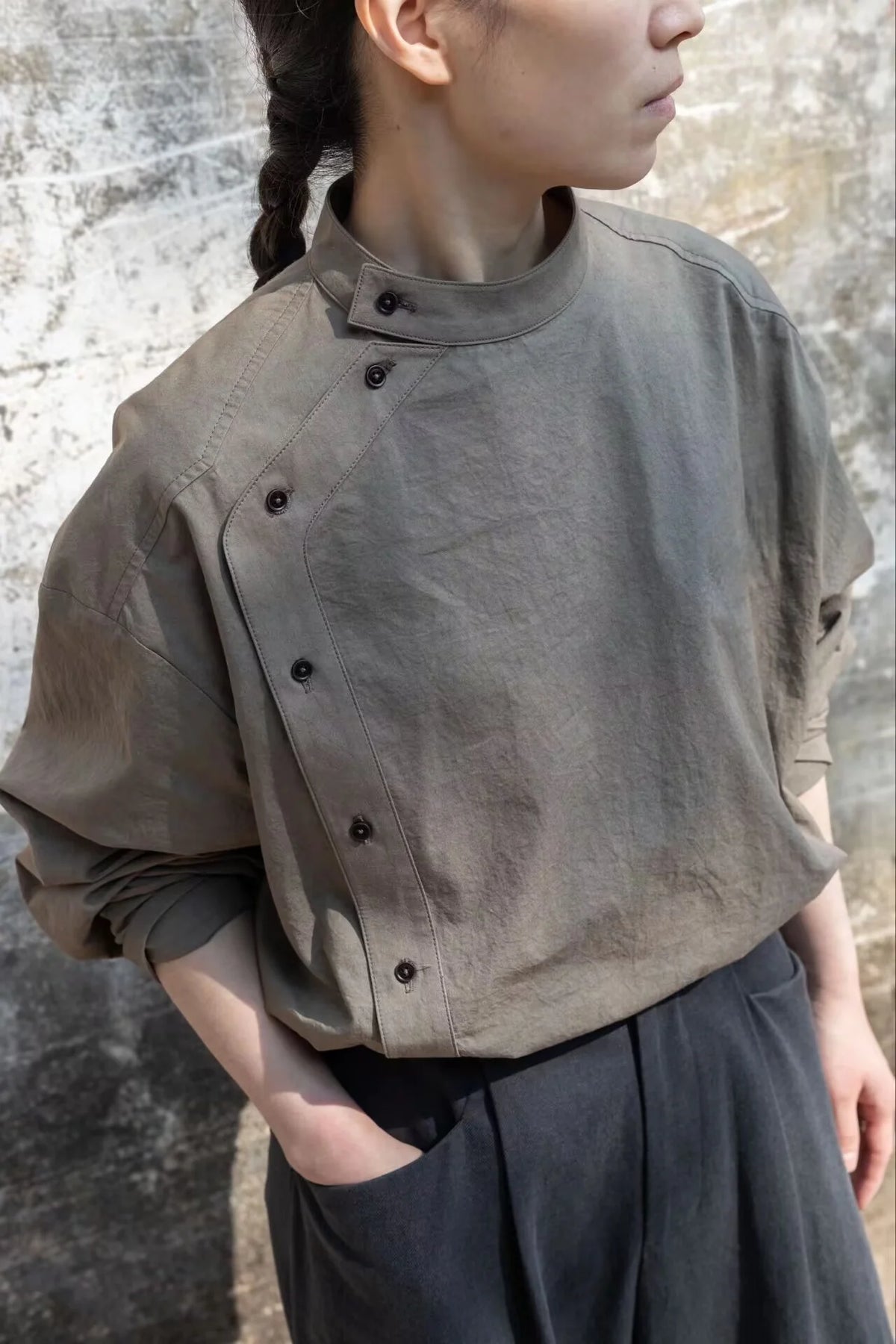 Elegant Grey-Brown Stand Collar Long Sleeve Shirt New Chinese Style Fashionable Design Cotton Top for Young Women