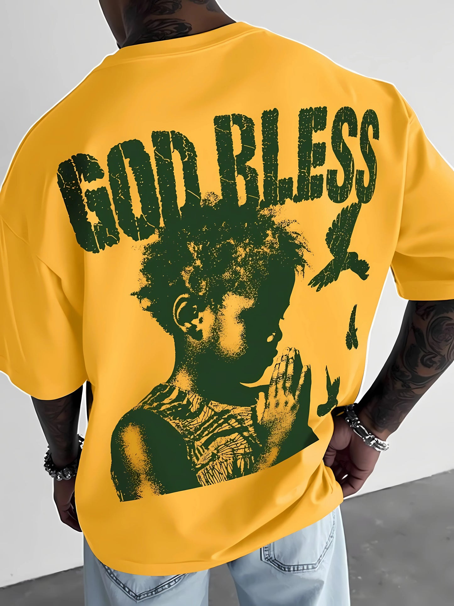 The new men's T-shirt for the summer of 2025 features a casual fashionable comfortable and breathable 3D letter pattern print