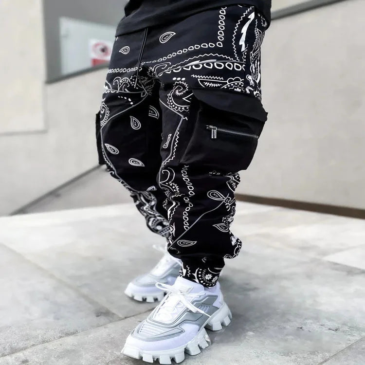 New Men's Cargo Pants Trend Printed Loose Hip Hop Fashion Street Wear Big Pocket Overalls Men Bright Color Four Seasons Trousers