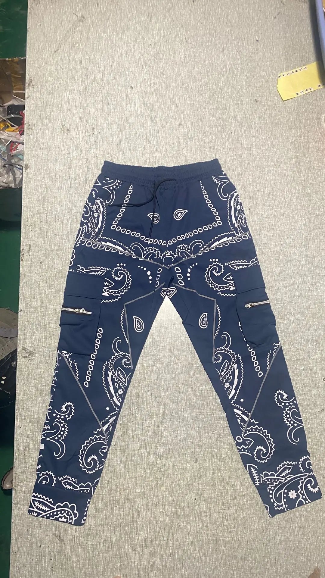 New Men's Cargo Pants Trend Printed Loose Hip Hop Fashion Street Wear Big Pocket Overalls Men Bright Color Four Seasons Trousers