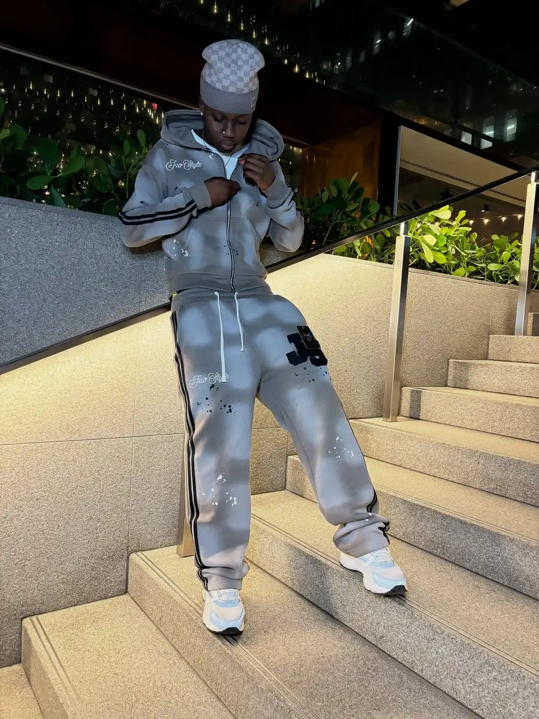 High Street Europe and America Style Trend Sports Set Street Hip Hop Cool Element Gothic Hoodies and Casual Pants Men's Set