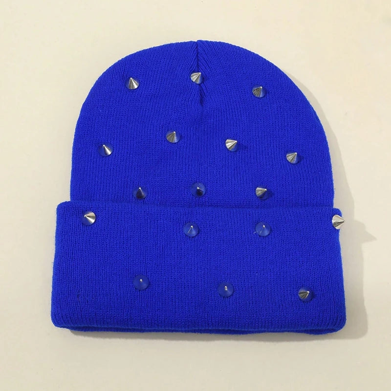 1Pc Men Punk Rivet Beanie Hat,Goth Gothic Skull Caps Winter Warm Knitted HeadCap for Men Women,Suitable for Street Daily Wear