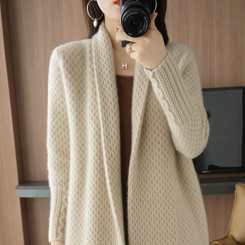 Women's New Temperament Retro Style Fashion Coat